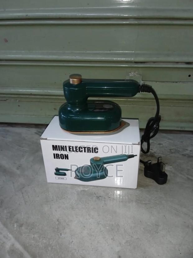 Mini Electric Iron - main view