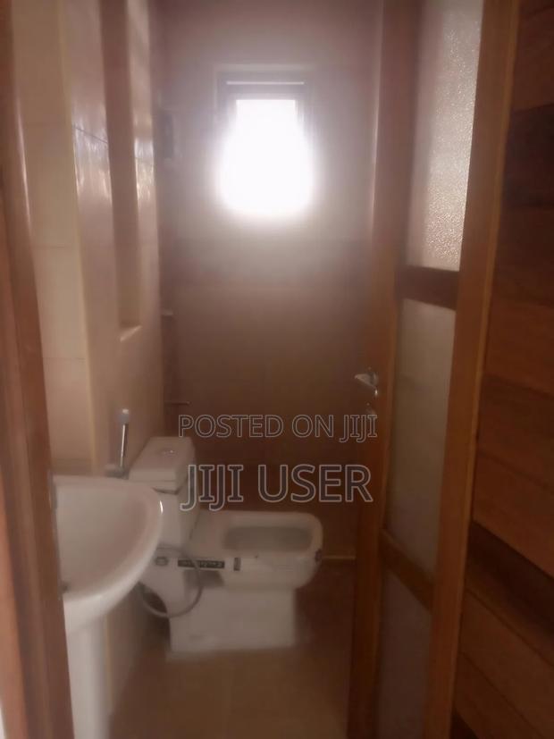 2bdrm Apartment in Kizingo for sale - thumbnail 5