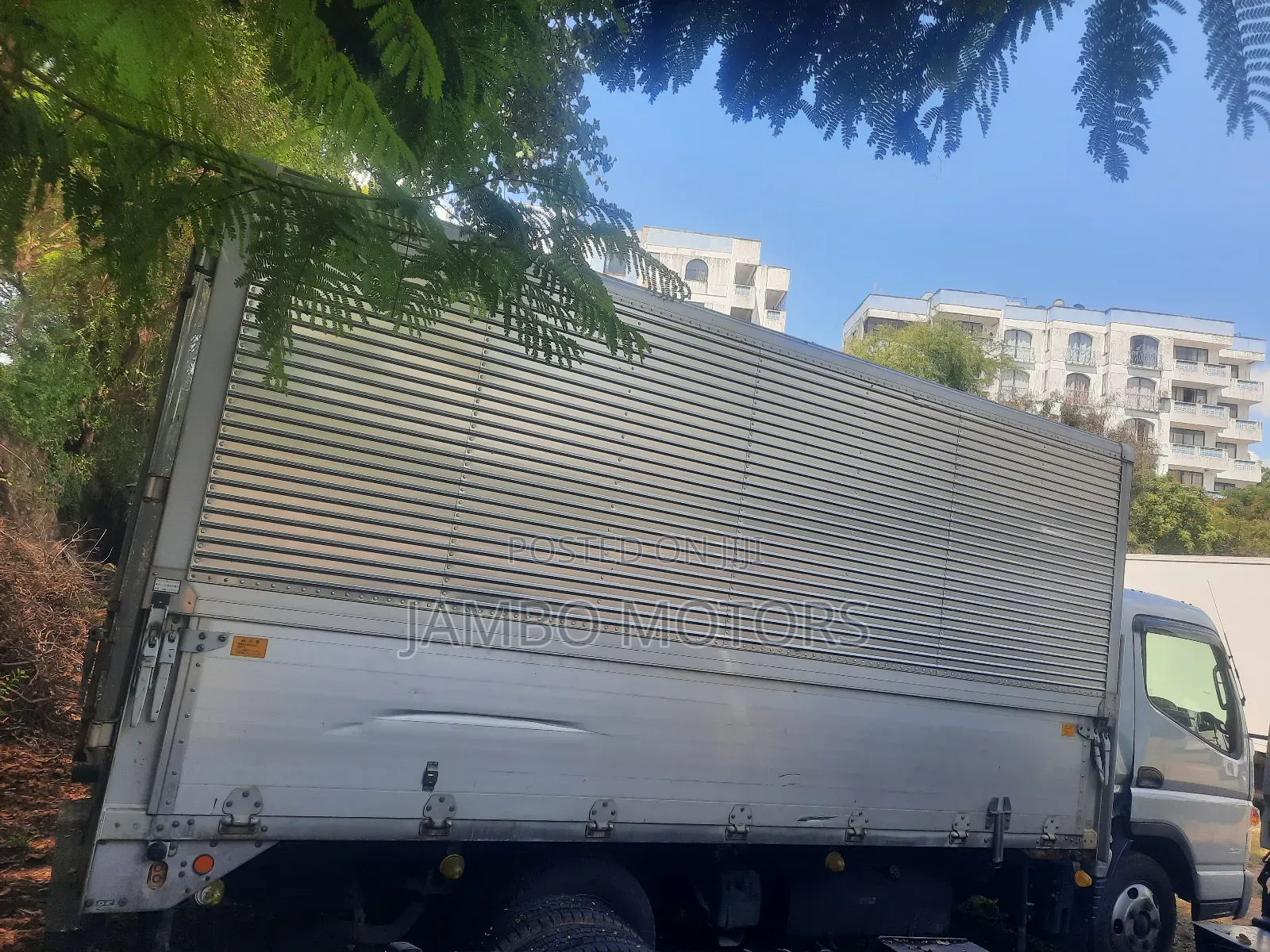 Isuzu ELF Hybrid