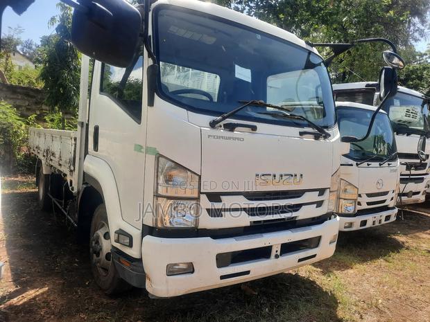 Isuzu Forward - thumbnail 9