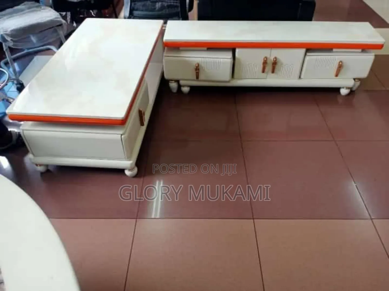 Dinning Tables With Storage