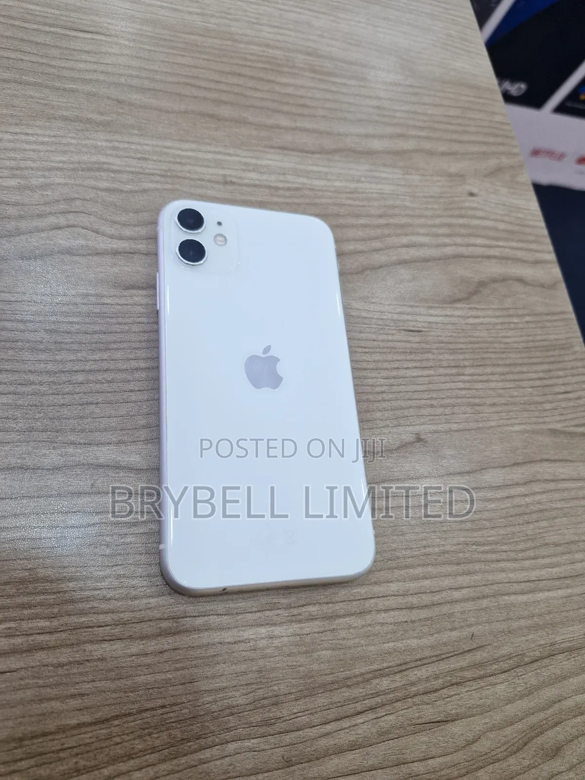 Apple iPhone 11 64 GB White