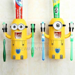 Minions Automatic Toothpaste Dispenser Kid Toothbrush Holder - main view