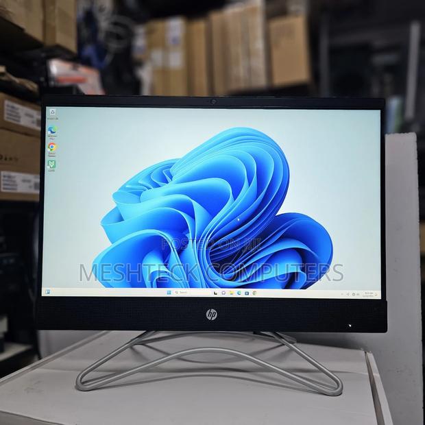 Desktop Computer HP 200 G4 All-in-One 16GB Intel Core I5 SSD 512GB - main view