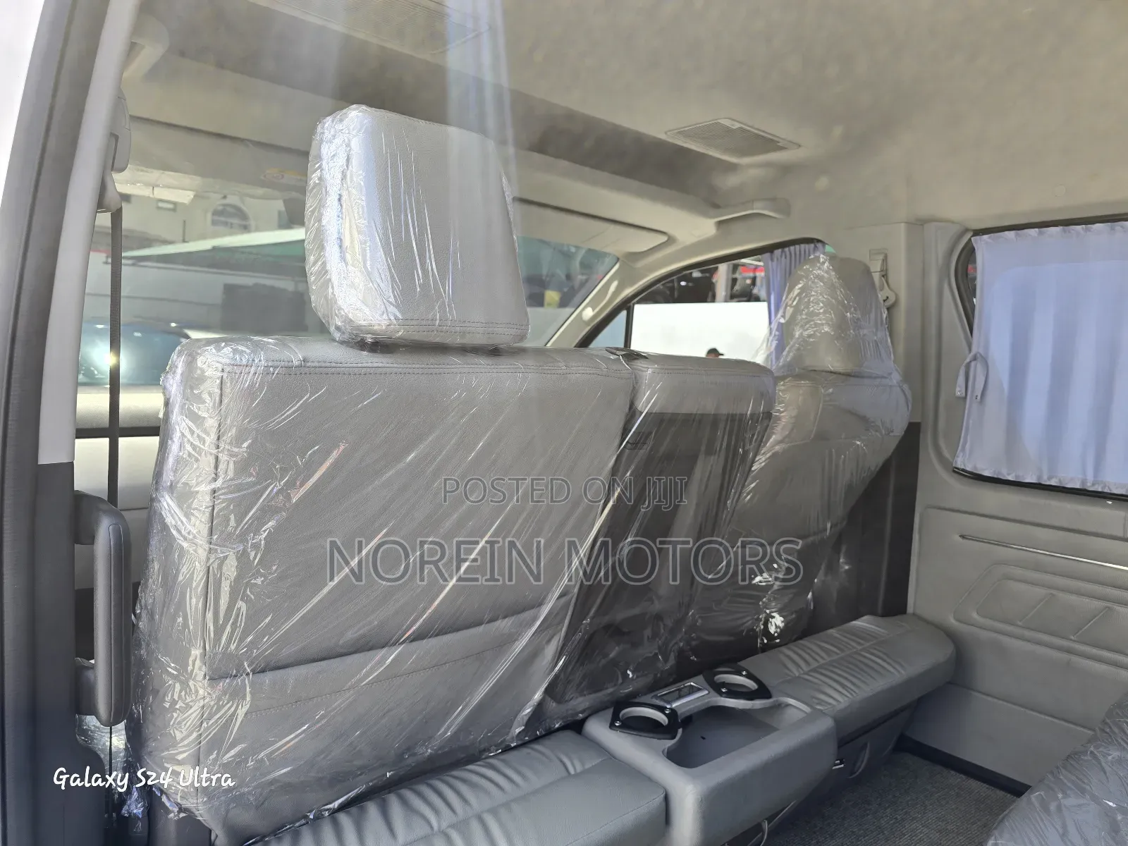 Toyota HiAce 2023 White