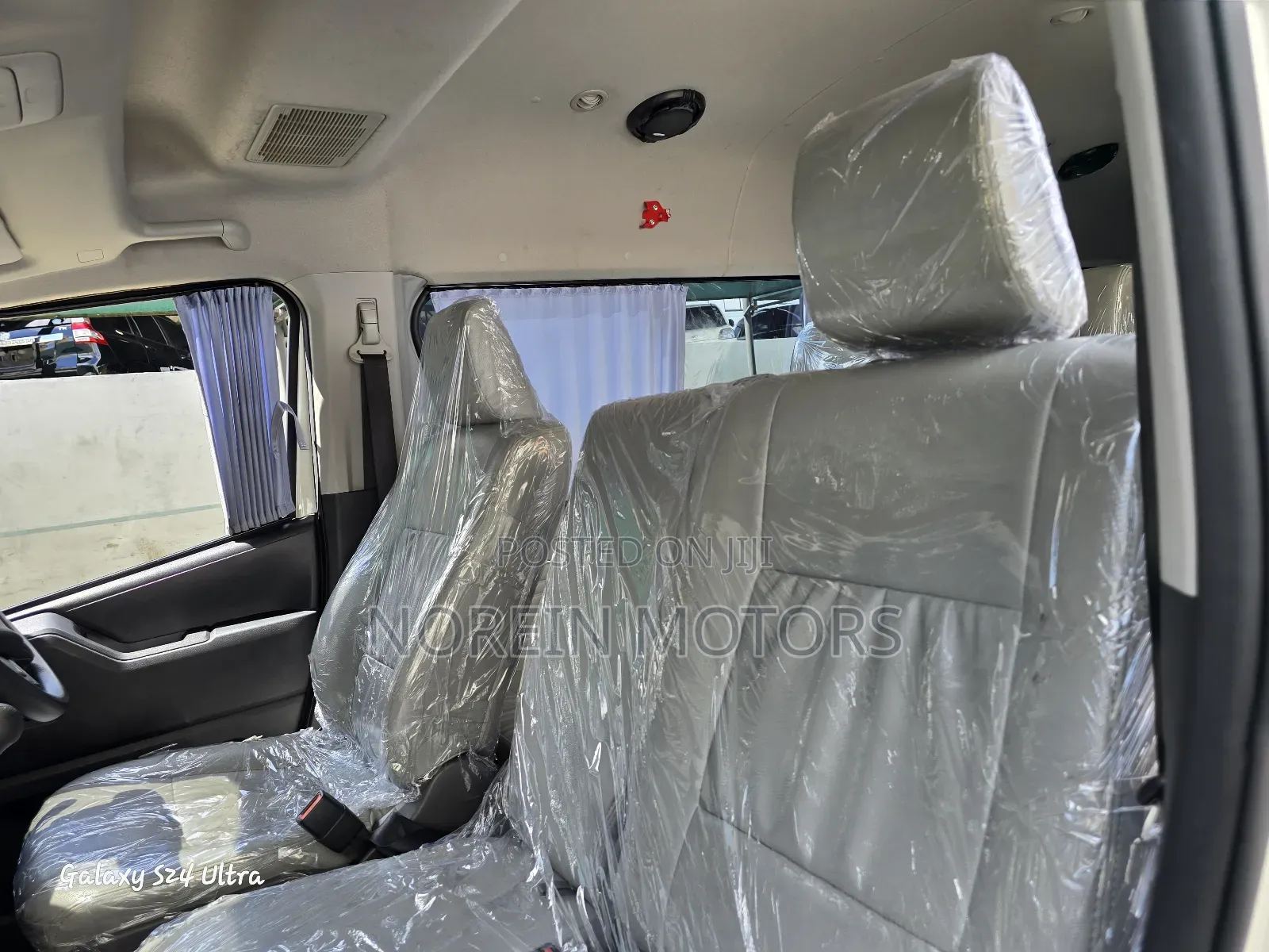 Toyota HiAce 2023 White