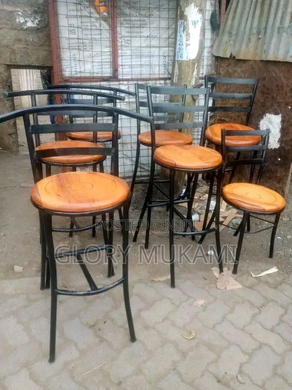 Restaurants and Bar High Wooden Sinatabu