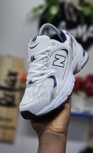 Unisex New Balance 530 Sneakers