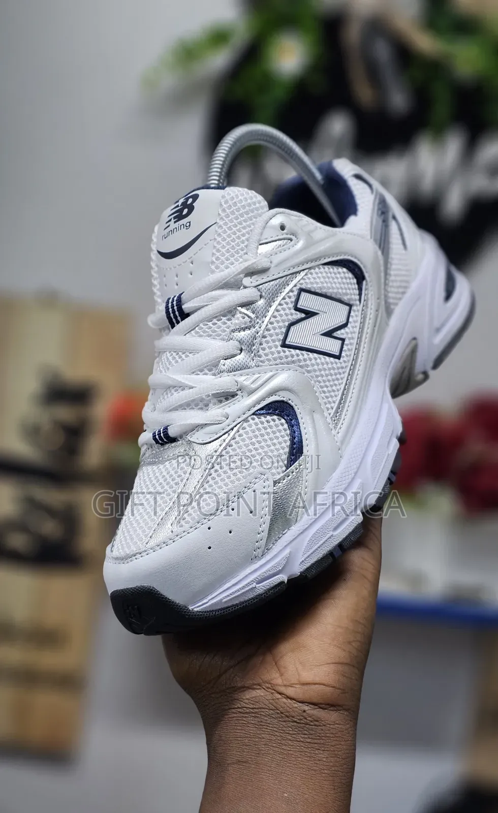 Unisex New Balance 530 Sneakers
