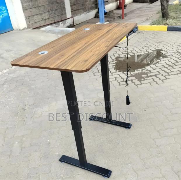 Electric Adjustable Gamming Desk - main view