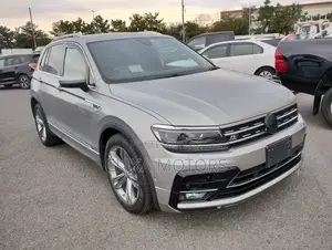 Volkswagen Tiguan 2018 Gray