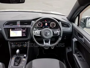 Volkswagen Tiguan 2018 Gray