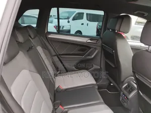 Volkswagen Tiguan 2018 Gray