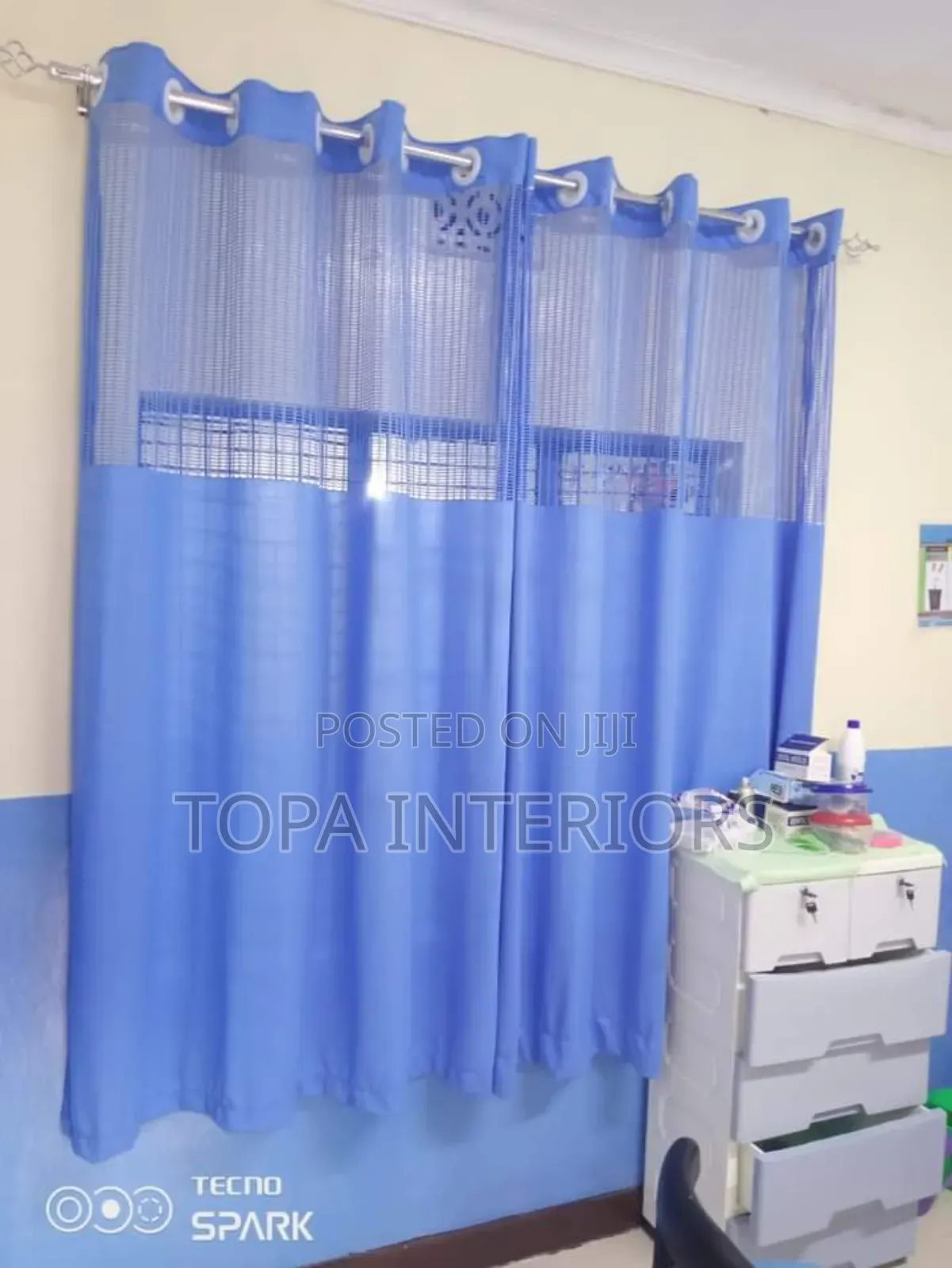 Generic Blue Hospital Ward Curtains for Air and Light Flow