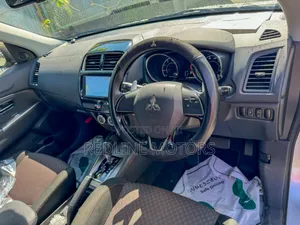 Mitsubishi RVR 2017 Silver