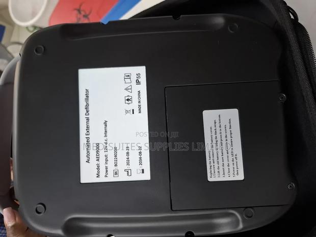 Automated Defibrillator Machine ( AED) - thumbnail 4