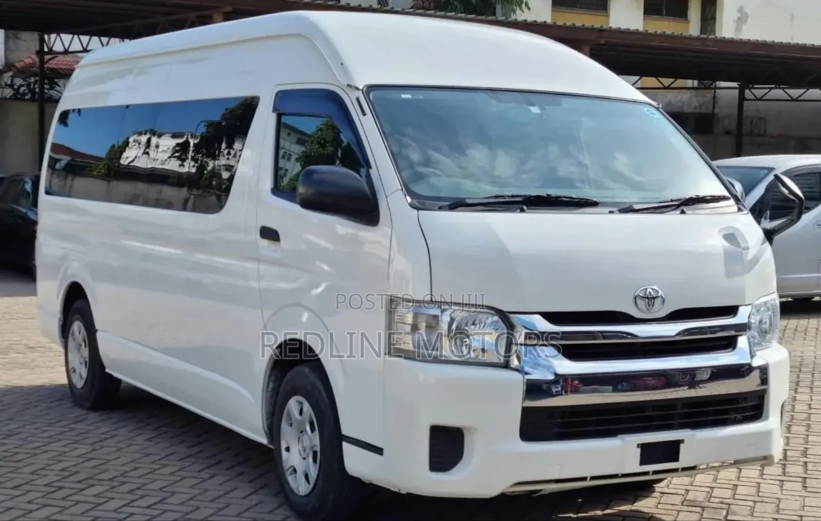 Toyota HiAce 2017 Black