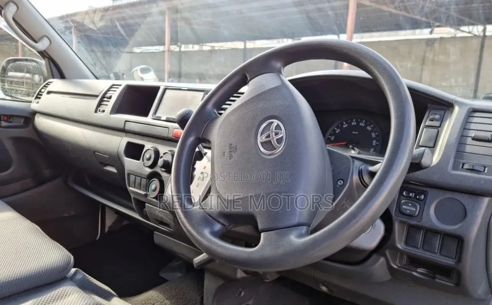Toyota HiAce 2017 Black