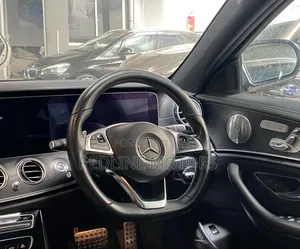 Mercedes-Benz E200 2018 Silver