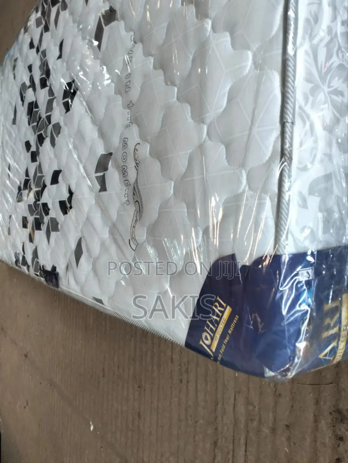 Tamanio Lako Moyoni! 4x6x8. HD" Quilted, Johari Mattresses.