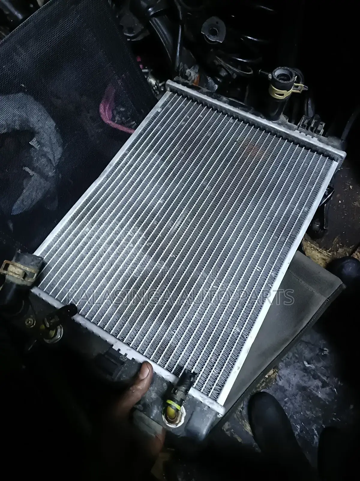 Daihatsu Mira Radiator