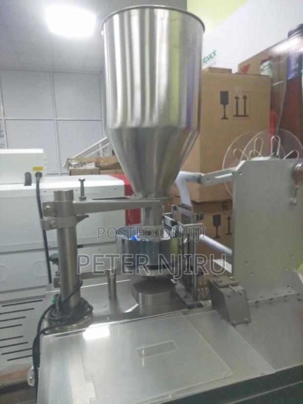 Automatic Salt Packaging Filling FFS Form Fill and Seal - thumbnail 3