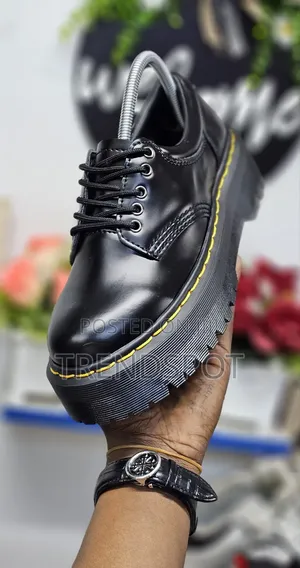 Dr Martens Double Sole
36-45
 at 4500
HighqualityTop