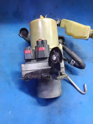 Steering Pump Mazda Axela, Premacy, Biante
