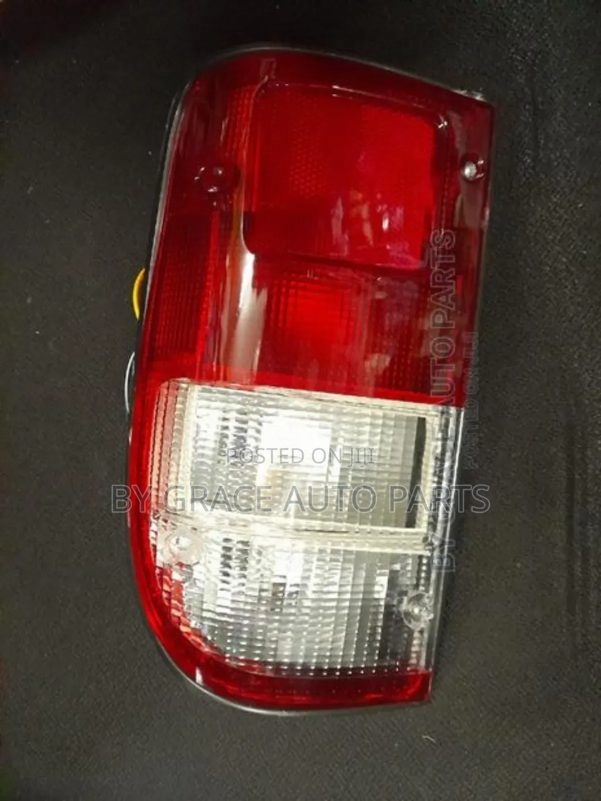 Tail Lamp Hilux Millennium LN 145