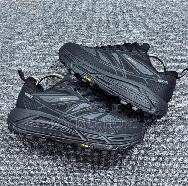 Hoka Goretex 40-45 - main view