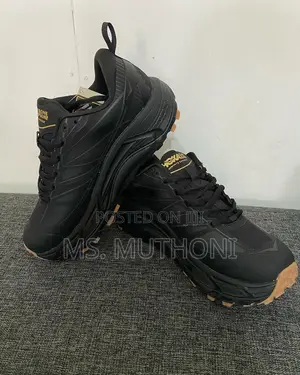Hoka Goretex 40-45