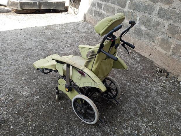 Comfortable Manual Wheelchair - thumbnail 9