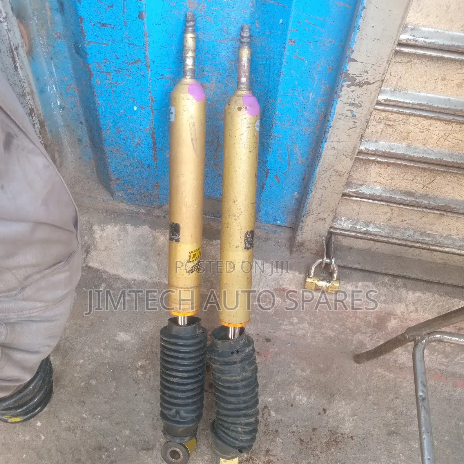 Land Rover Defender Front Shock