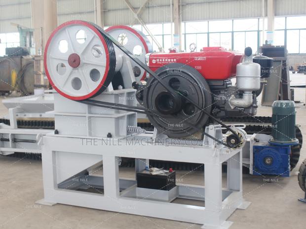 Cheap Diesel Engine Mobile PE 150x250 Rock Stone Jaw Crusher - main view