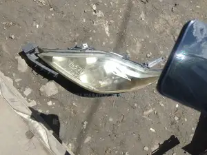 Mazda Premacy Headlight/Headlamp
