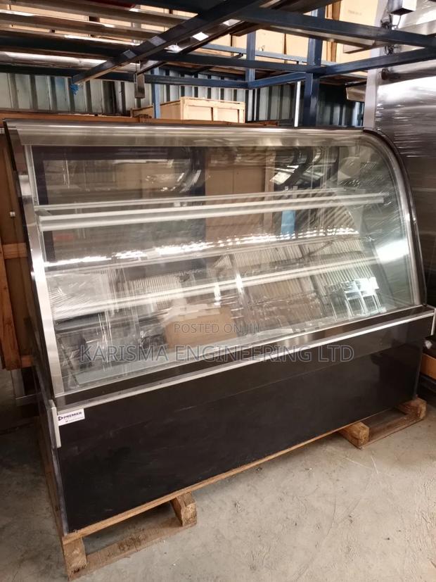 Imported Cake Display - main view