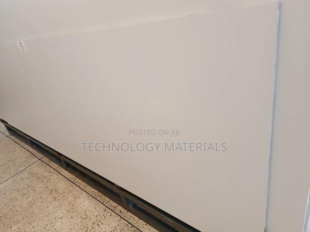Pure White Sintered Stone