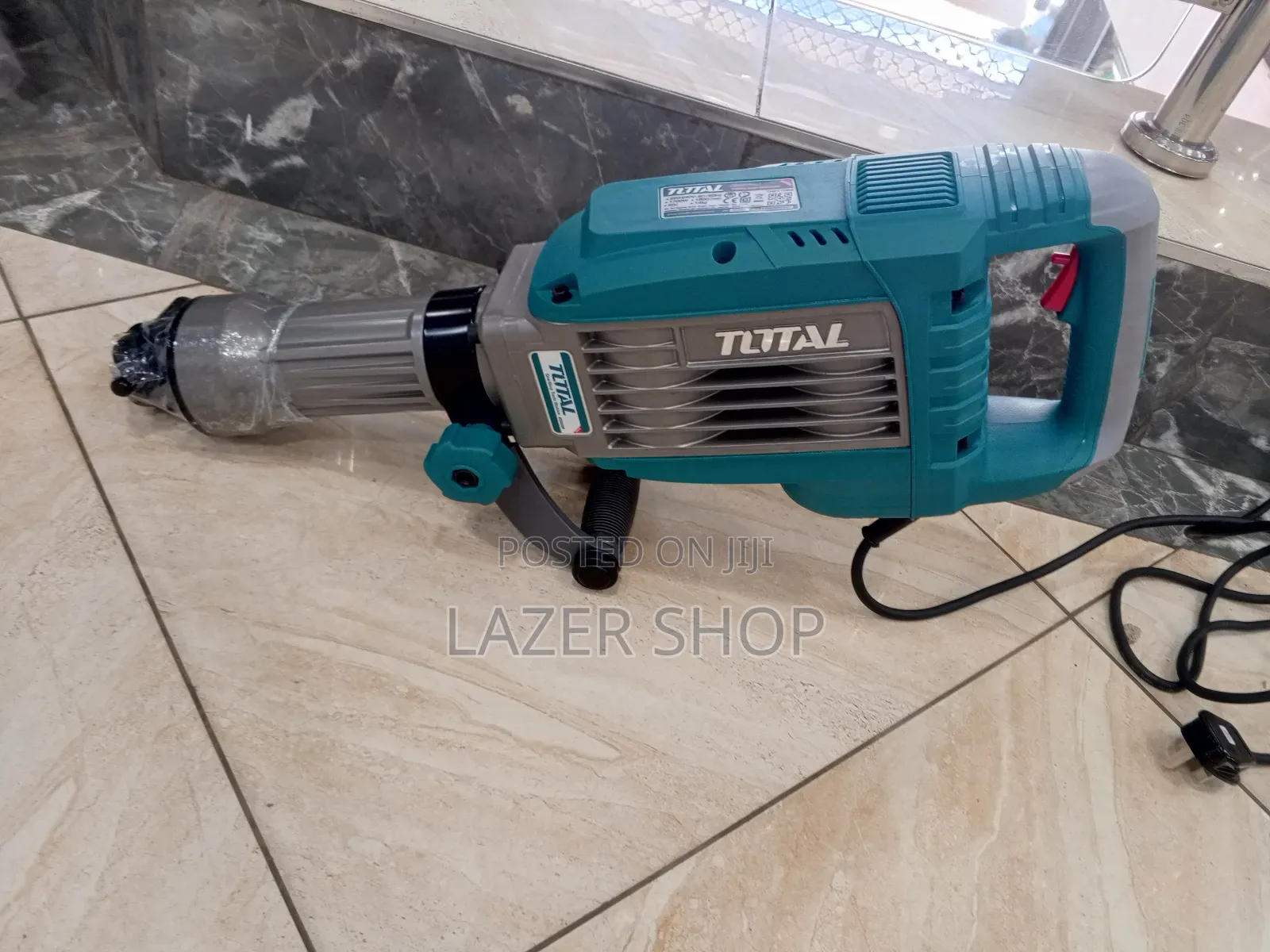 Total 1700w Jack Hammer