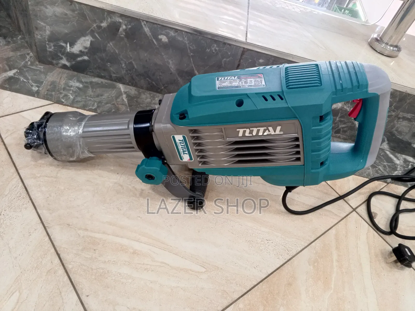 Total 1700w Jack Hammer