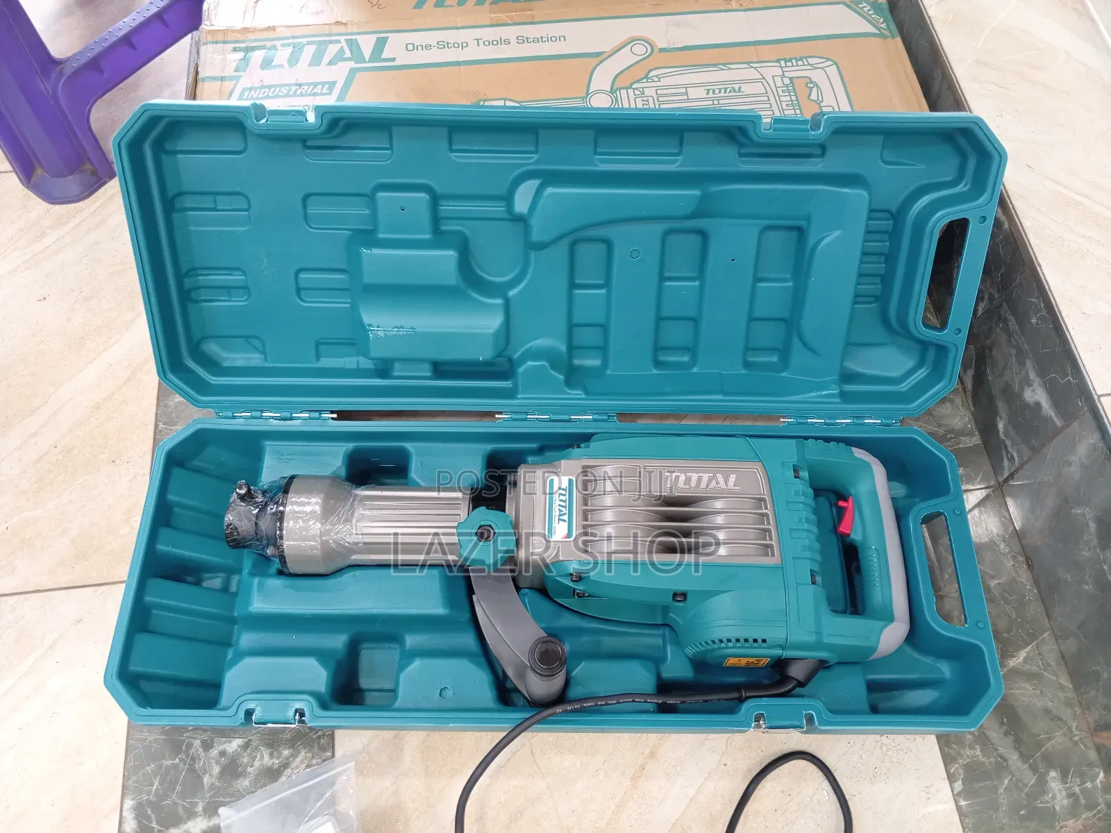Total 1700w Jack Hammer