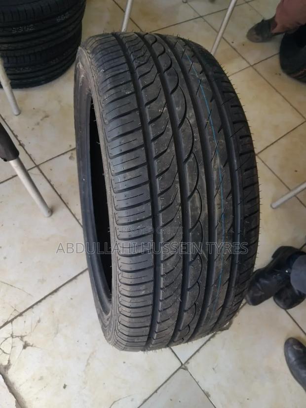 245/40 R19 D.K Tyres - thumbnail 2