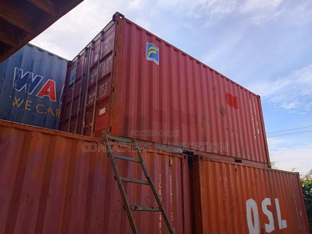 Plain Container - main view