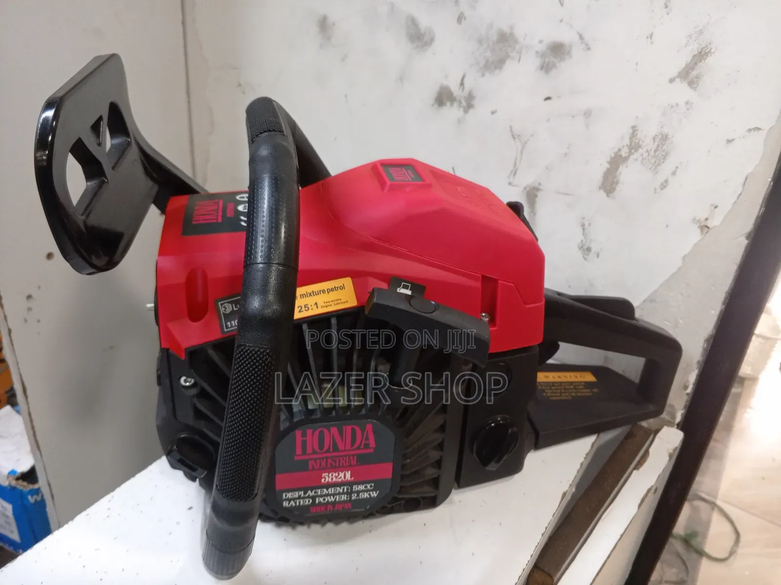 Honda Chainsaw