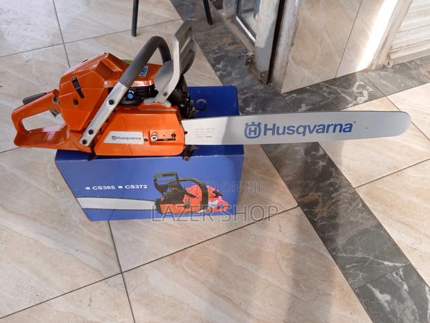 365 Husqvarna Gasoline Powersaw - thumbnail 5
