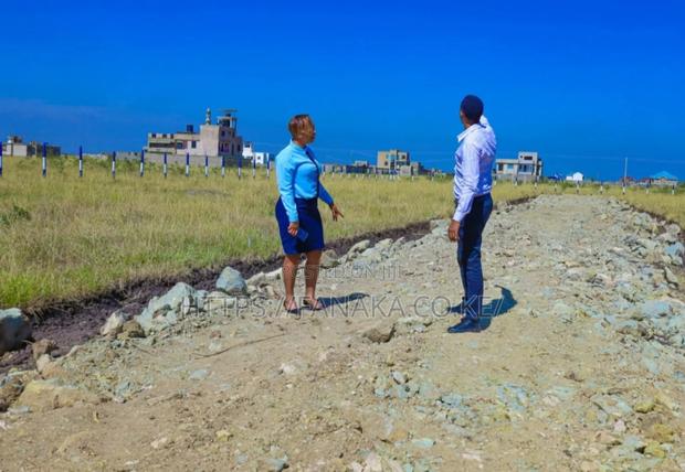 Plots on Christmas Offer ^MA - thumbnail 3