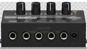 Behringer Microamp HA400 4-Channel Headphone Amplifier Bk