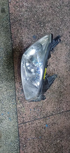 Rav 4 Ac36 Xenon Headlight