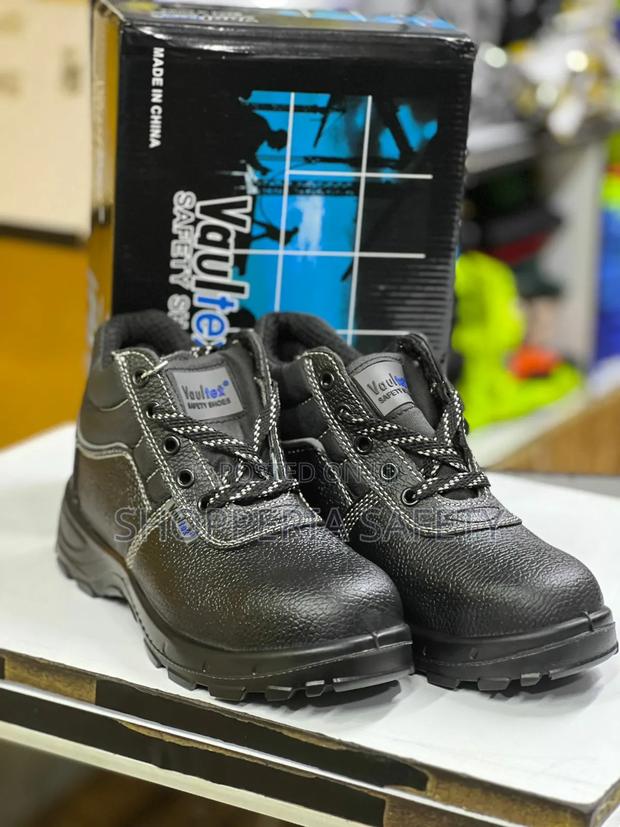 Black Vaultex Safety Boots - thumbnail 3