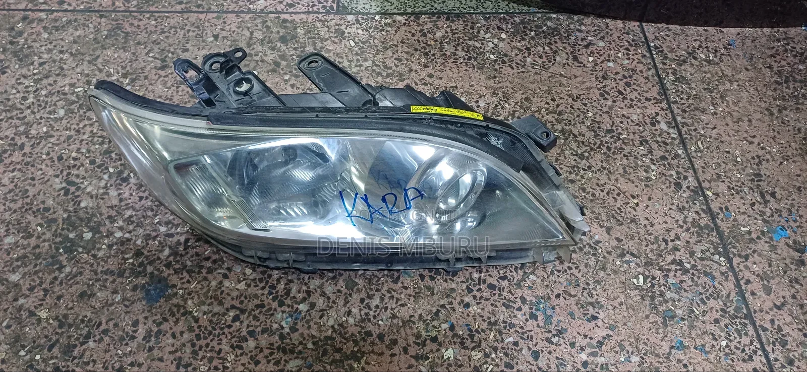 Toyota Vanguard Xenon Headlight