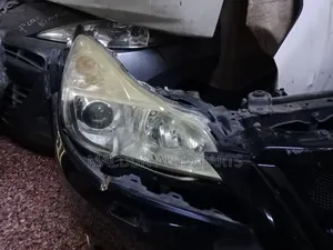 Subaru Legacy/Outback Nosecut